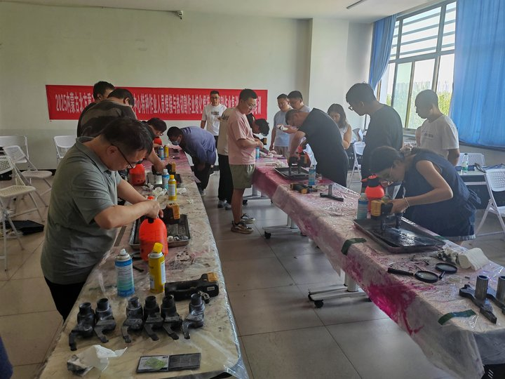 內(nèi)蒙古機(jī)械工程學(xué)會(huì)MT II級(jí)培訓(xùn)取證班濟(jì)寧魯科提供磁粉探傷設(shè)備